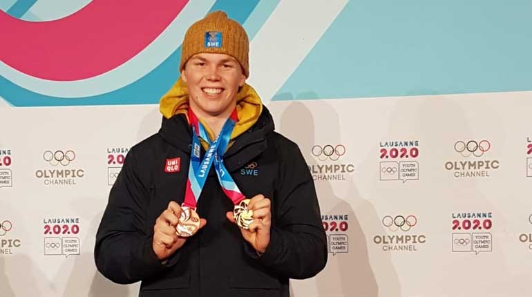 Adam Hofstedt med guld i super-G och brons i kombination. Foto: SOK.