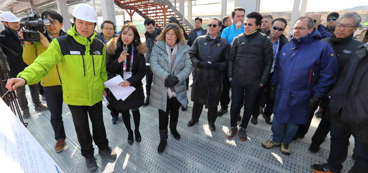 IOK:s koordinationskommitté med Gunilla Lindberg i spetsen på besök i PyeongChang. Foto: IOK