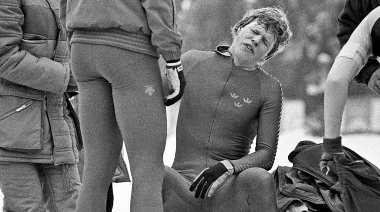 Tomas Gustafson pustar ut efter silver-loppet på 10000 m i Sarajevo 1984. Foto: SOK